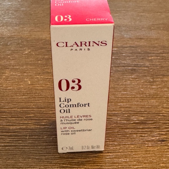 CLARINS...Lip Comfort Oil - Tinted Lip Oil-  03 Cherry 🍒🌸 - Picture 7 of 10